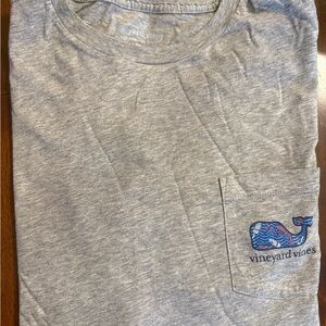 Vineyard Vines Heather Gray Tee with Patterned Whale
